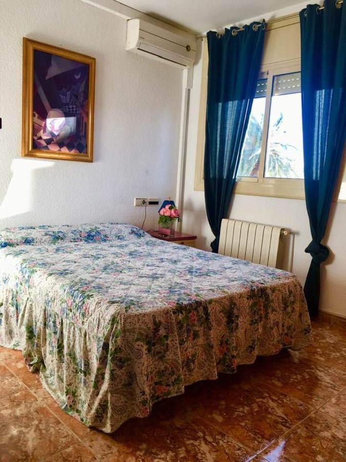 Casa La Luna Камбрильс Экстерьер фото